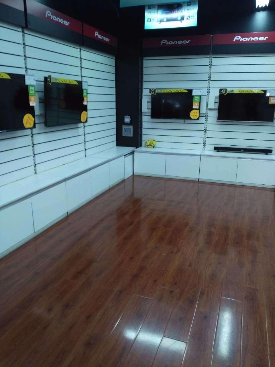 榆阳苏宁易购先锋彩电